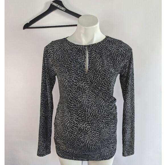 Motherhood Maternity Printed Fawu Wrap Blouse Sz Small Black and White - Picture 3 of 6
